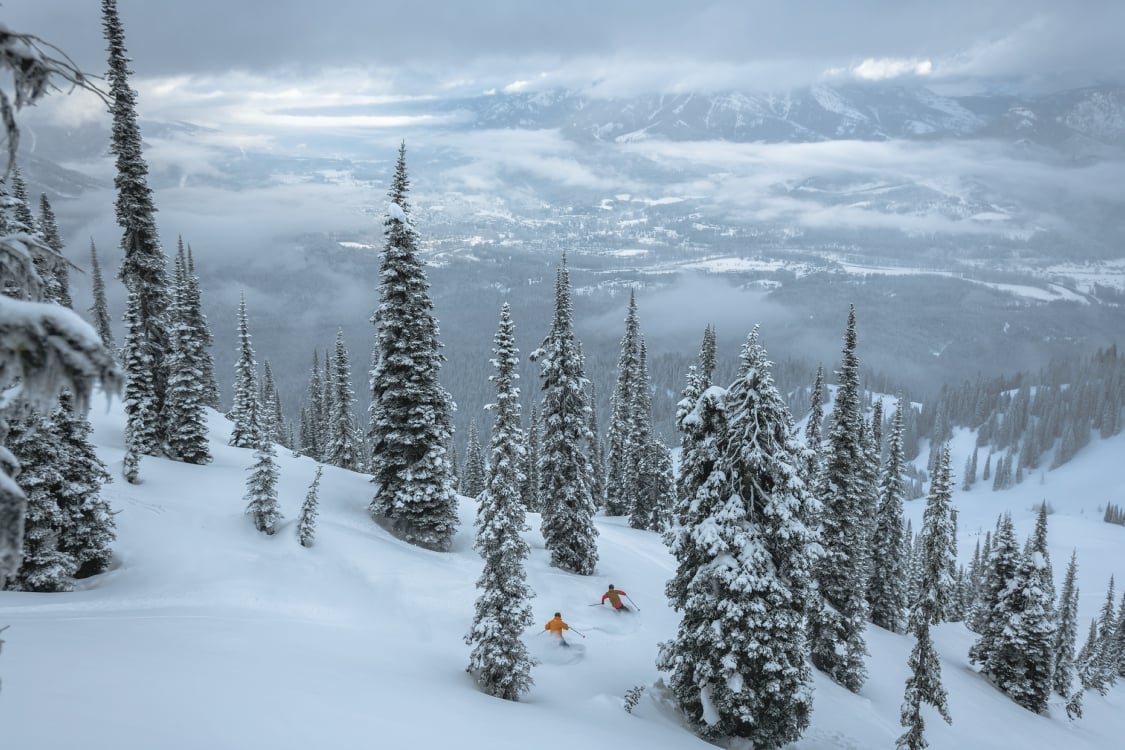 Two skiers at Fernie Alpine Resort